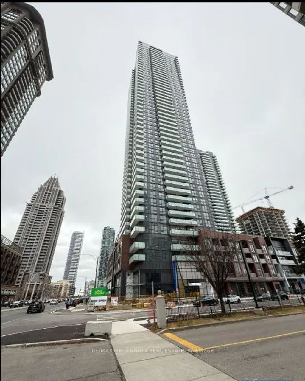 430 Square One Drive 1607, Mississauga