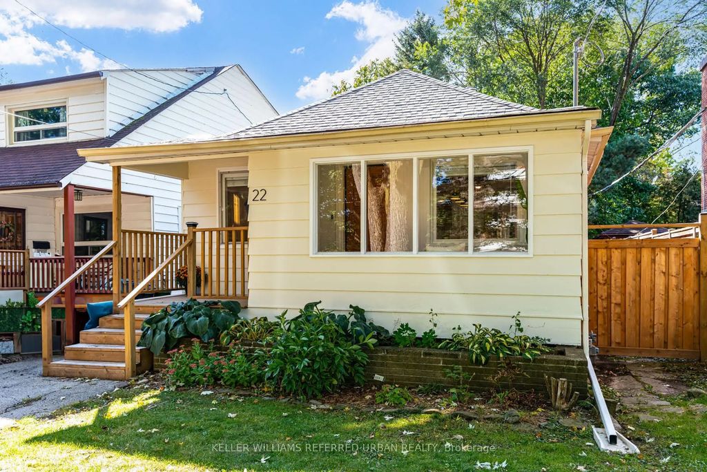 22 Long Branch Avenue, Toronto W06