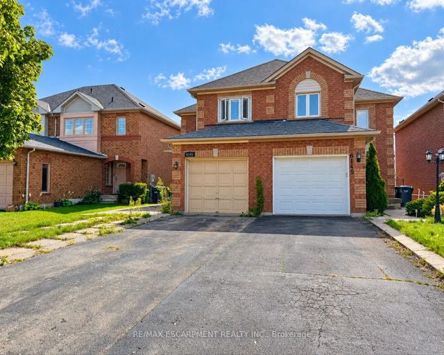 6143 Snowy Owl Crescent, Mississauga