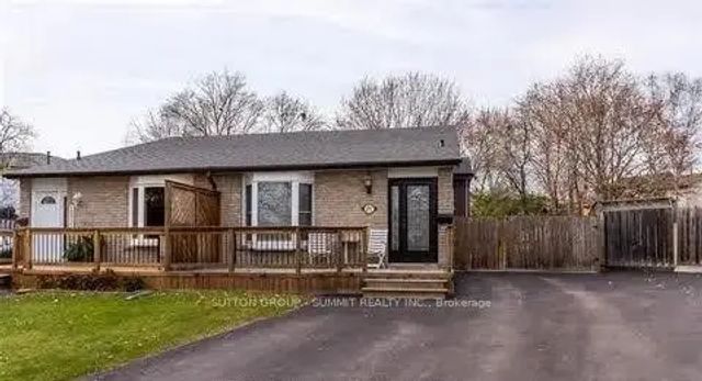 2257 Hanbury Court, Burlington