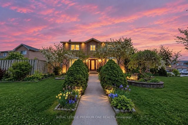 25 Sir Lancelot Court, Caledon