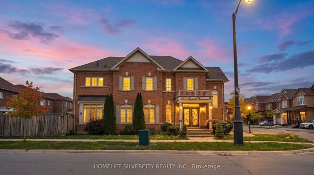 355 Robert Parkinson Drive, Brampton