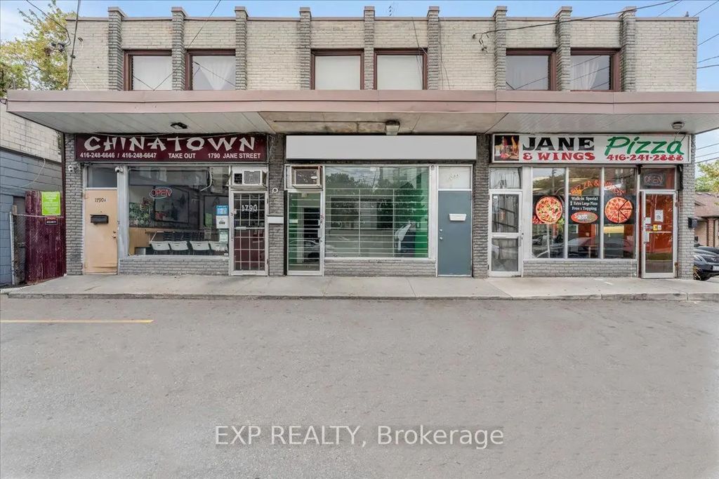 1792 Jane Street, Toronto W04