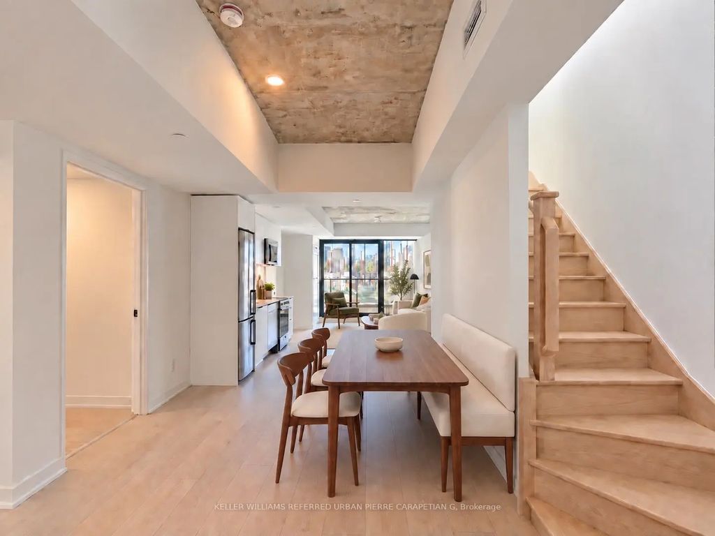 1 Vine Avenue 501, Toronto W02