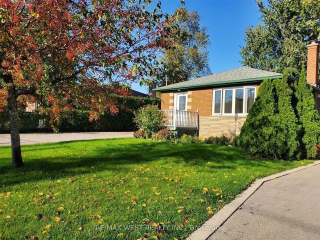 245 Kingsleigh Court, Milton
