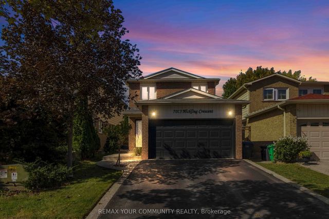 7013 Hickling Crescent, Mississauga