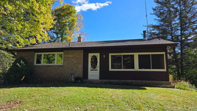 4202 15 Side Road, Milton