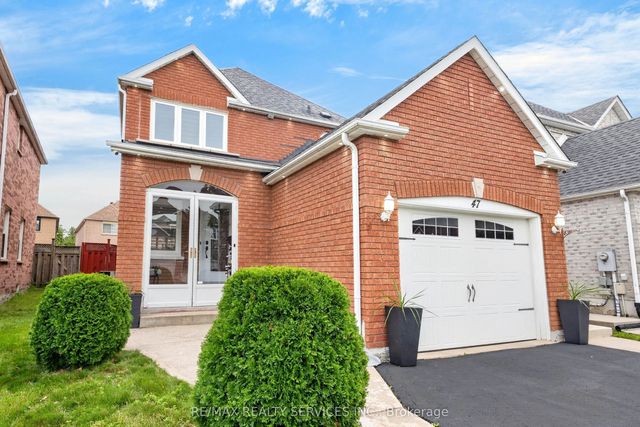 47 Twisted Oak Street, Brampton