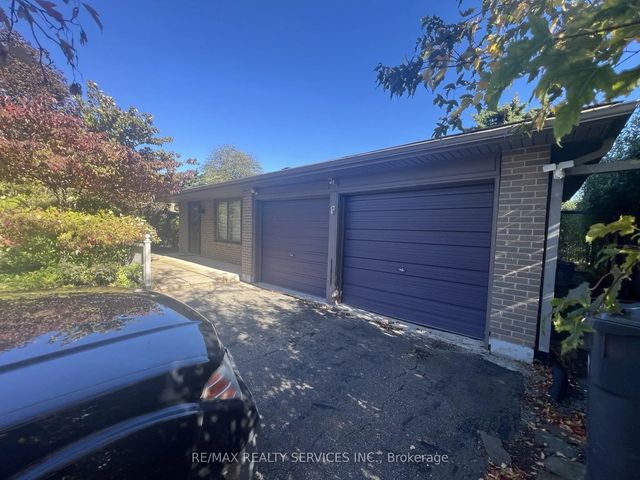 39 Golf View Drive, Brampton