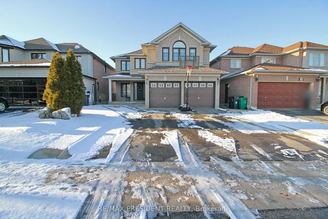 32 Deerglen Drive, Brampton