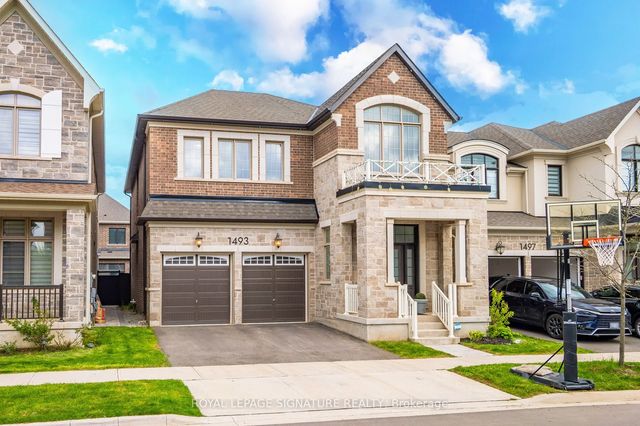 1493 Ford Strathy Crescent, Oakville