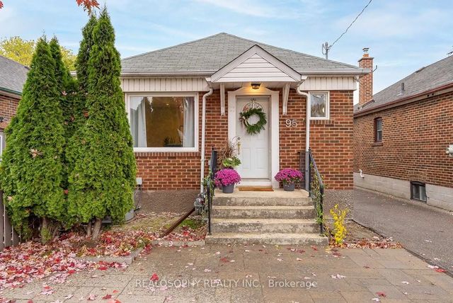95 Royal York Road Bsmt, Toronto W06