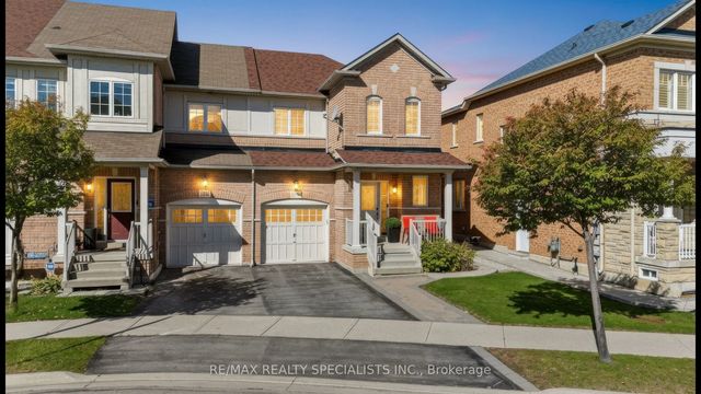 1379 Brandon Terrace, Milton