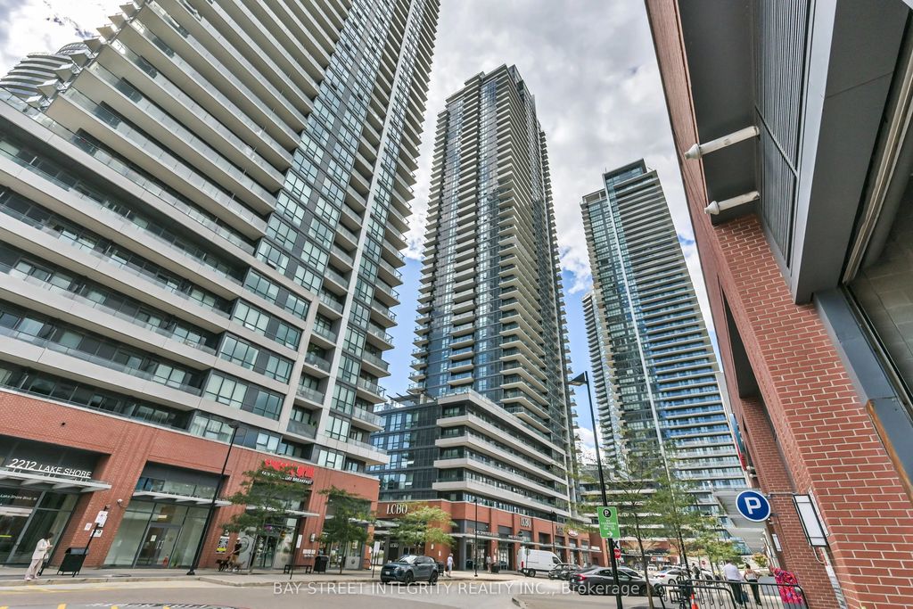 2220 Lakeshore Boulevard W 4301, Toronto W06