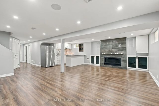 7639 Kittridge Drive, Mississauga