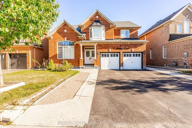 7 Bettey Road, Brampton