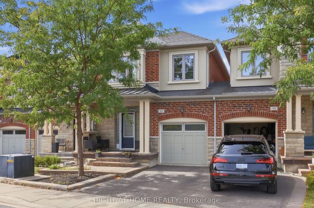 43 Diamond Leaf Lane, Halton Hills