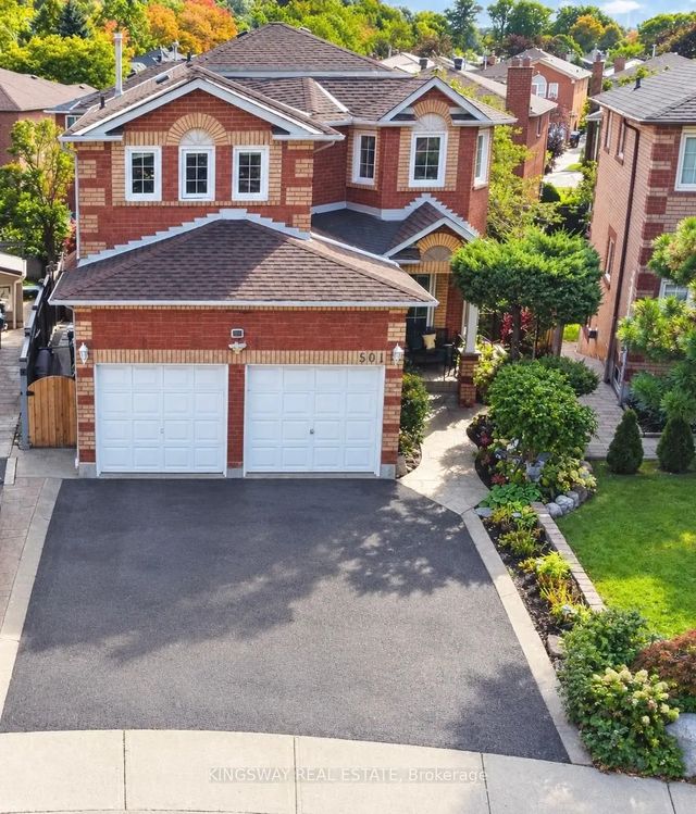501 Ashprior Avenue, Mississauga