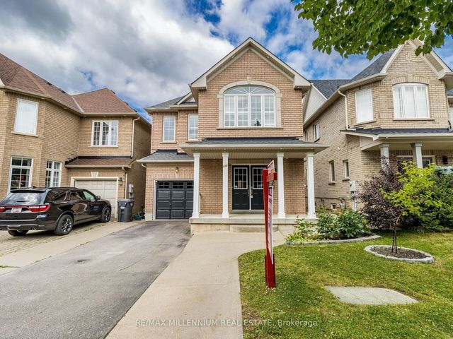 172 Pefferlaw Circle, Brampton