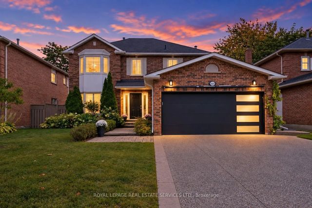 360 River Oaks Boulevard W, Oakville