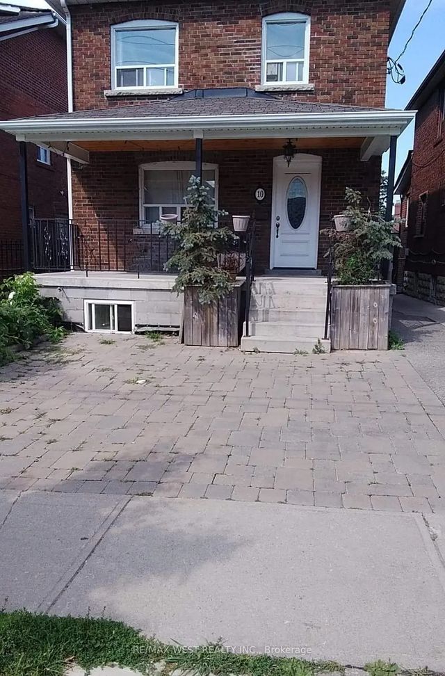 10 Fairbank Avenue, Toronto W03