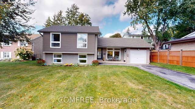 73 Elizabeth Drive, Halton Hills
