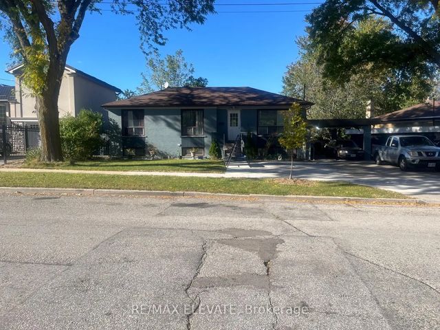 100 Stavely Crescent, Toronto W10