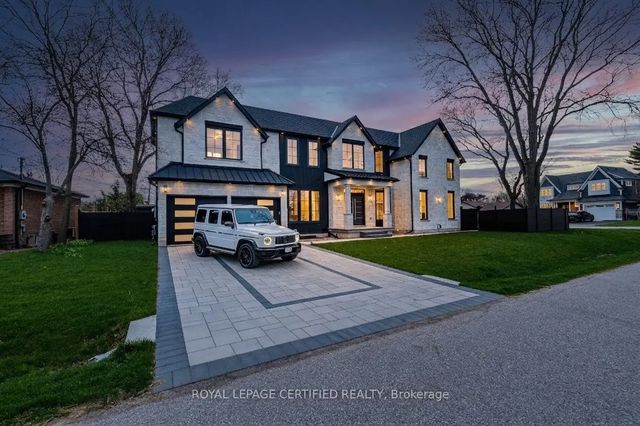 1404 Waverly Avenue Sw, Oakville