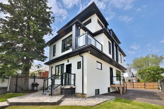 172 Royal York Road 2a, Toronto W06