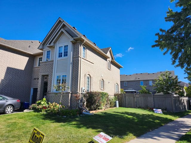 2112 Glenhampton Road, Oakville