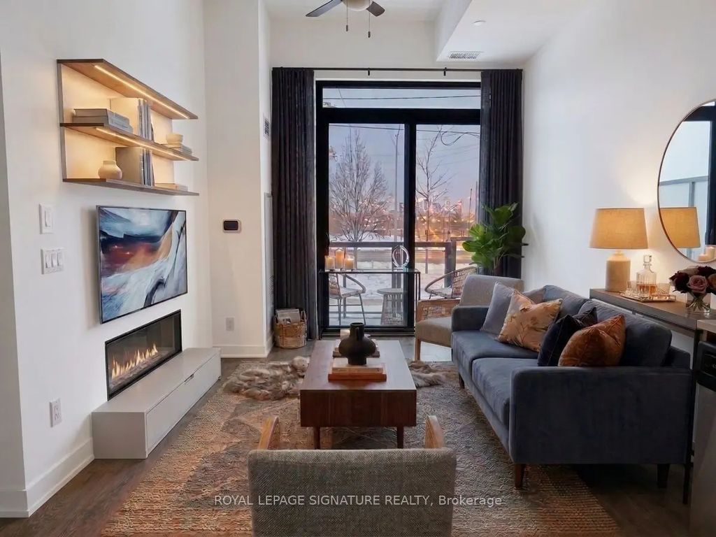 3200 Dakota Common 104b, Burlington