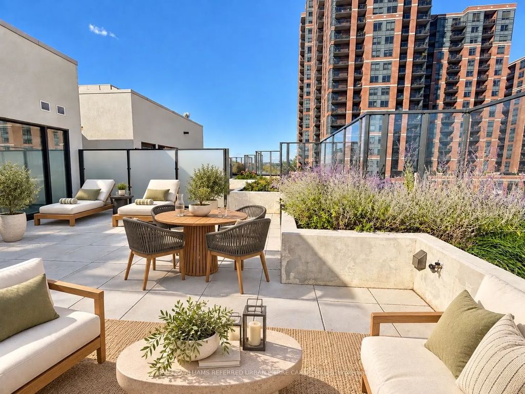 1 Vine Avenue 502, Toronto W02