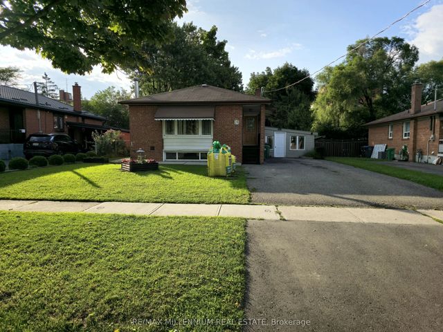 14 Charles Street Basement, Brampton