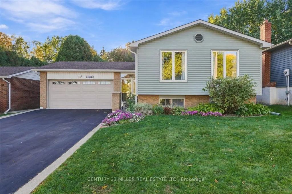2044 Coral Crescent, Burlington