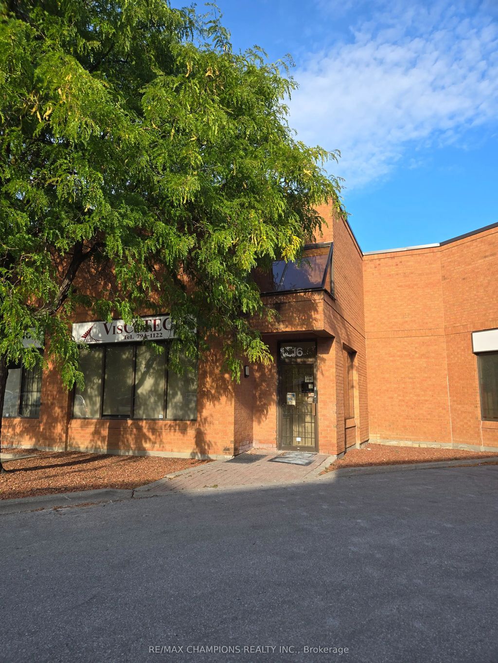 3 Brewster Road 16, Brampton