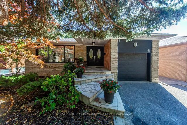 66 Decarie Circle, Toronto W08