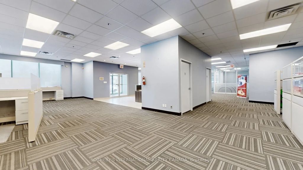 180 Traders Boulevard E, Mississauga