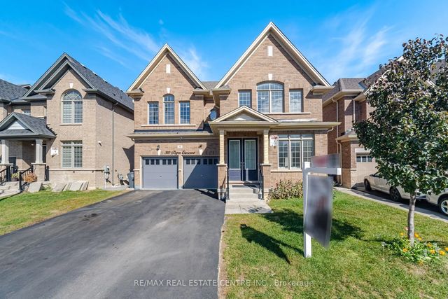 30 Tiger Crescent, Brampton