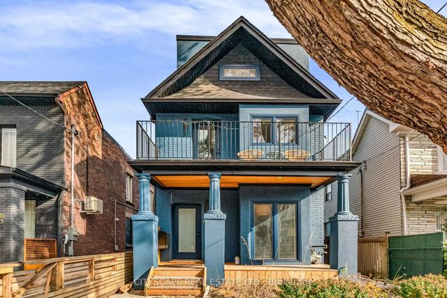 61 Edwin Avenue Upper, Toronto W02