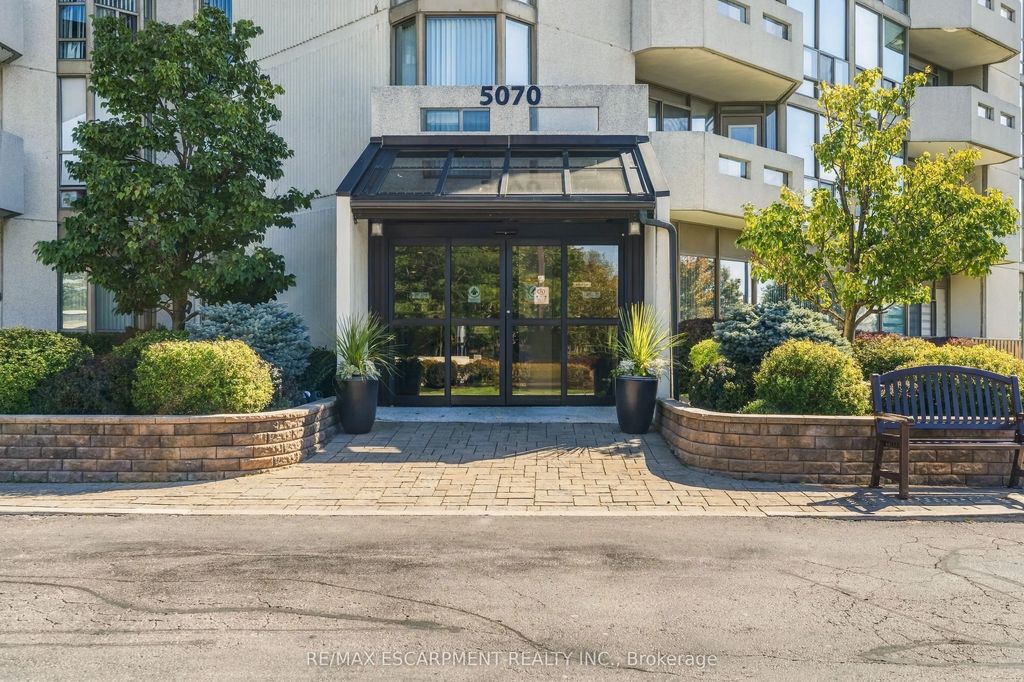 5070 Pinedale Avenue 302, Burlington