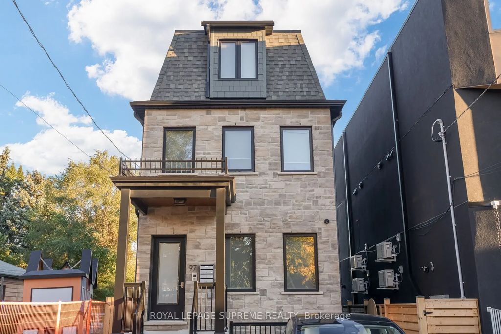 97 Bernice Crescent 2, Toronto W03