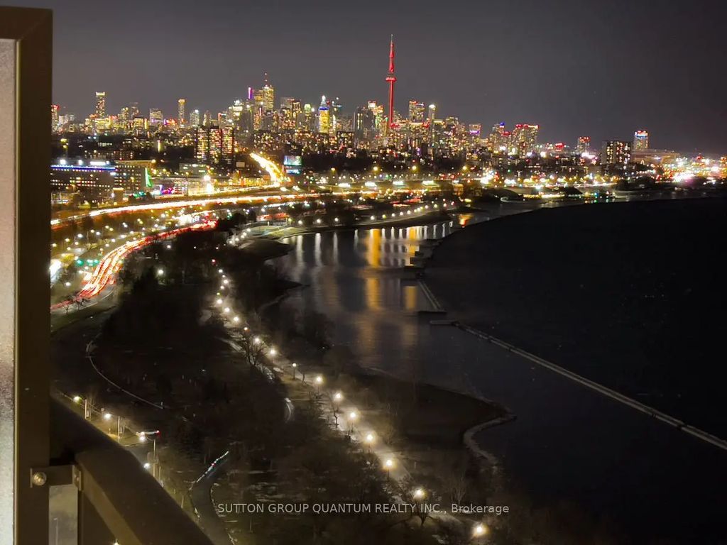 1928 Lakeshore Boulevard W 3208, Toronto W01