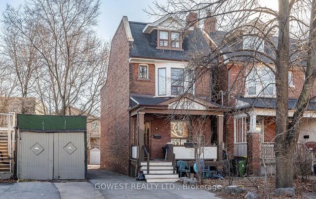 11 Kenneth Avenue, Toronto W02