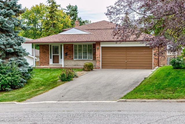 115 Meadowvale Court, Caledon