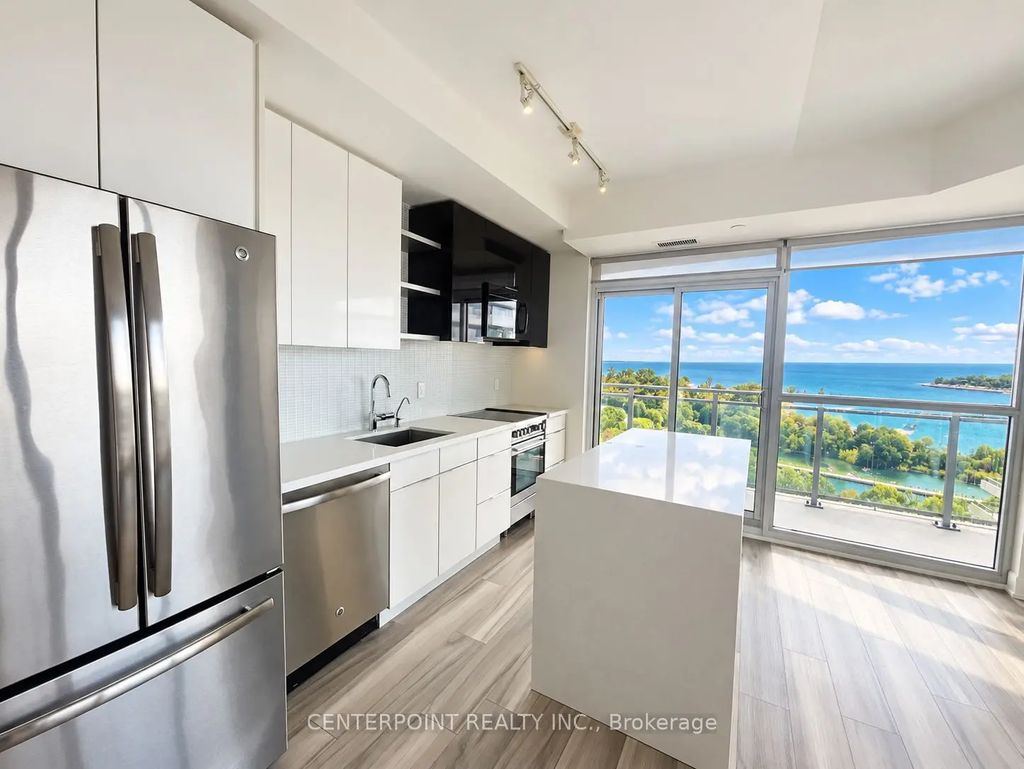 33 Shore Breeze Drive 810, Toronto W06