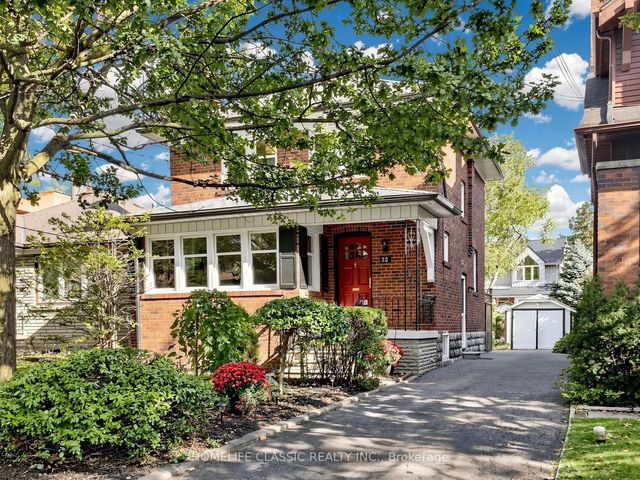 25 Dartmouth Crescent, Toronto W06