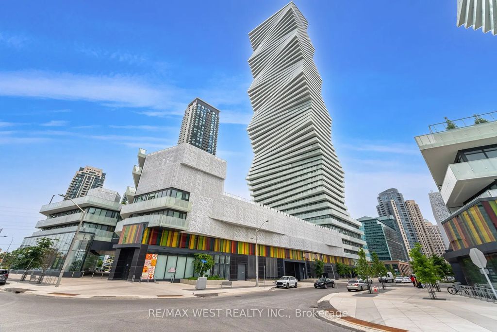 3900 Confederation Parkway 5104, Mississauga