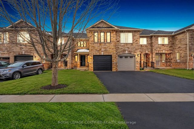 2493 Newcastle Crescent, Oakville