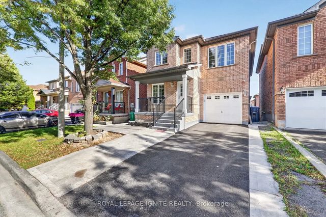 26 Roxton Crescent, Brampton
