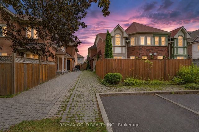 23 Rain Lily Lane, Brampton